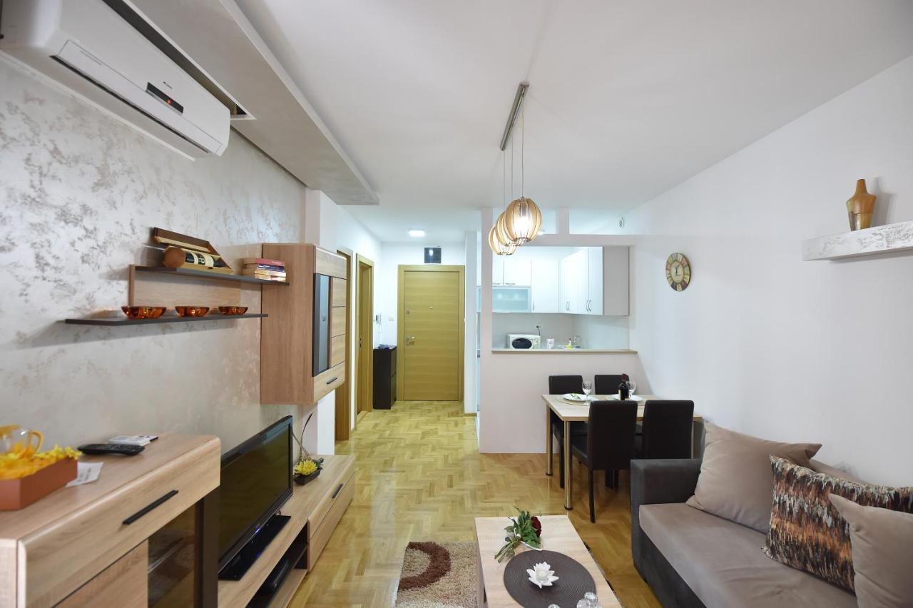 Apartment Sinisa With Garage Novi Sad Exteriér fotografie